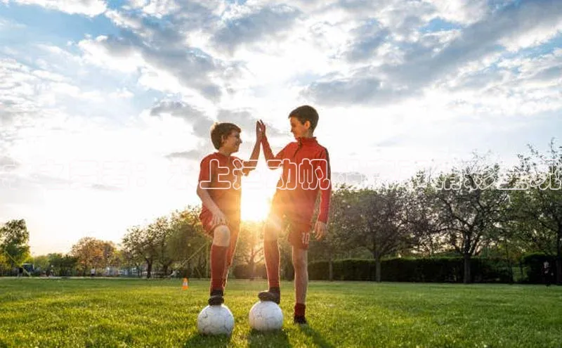 水之舞者：水上运动帆船赛事精彩呈现